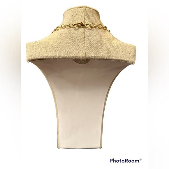 Women’s Acrylic Flower Gold Chain Faux Pearl Statement Necklace - Picture 4 of 4